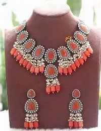 Regal Kundan Potla Pendant