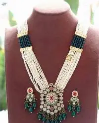 Majestic Long Queen Necklace