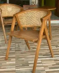 Radial Hanging Armrest Chair