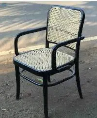 Mamba Armrest Chair
