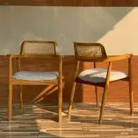 Partial Armrest Chair