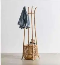 Planter with Cloth Hanger