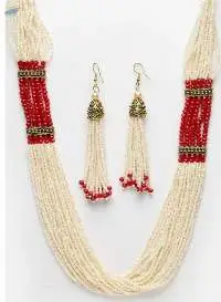 Moedbuille Off White Beaded Jewellery Set