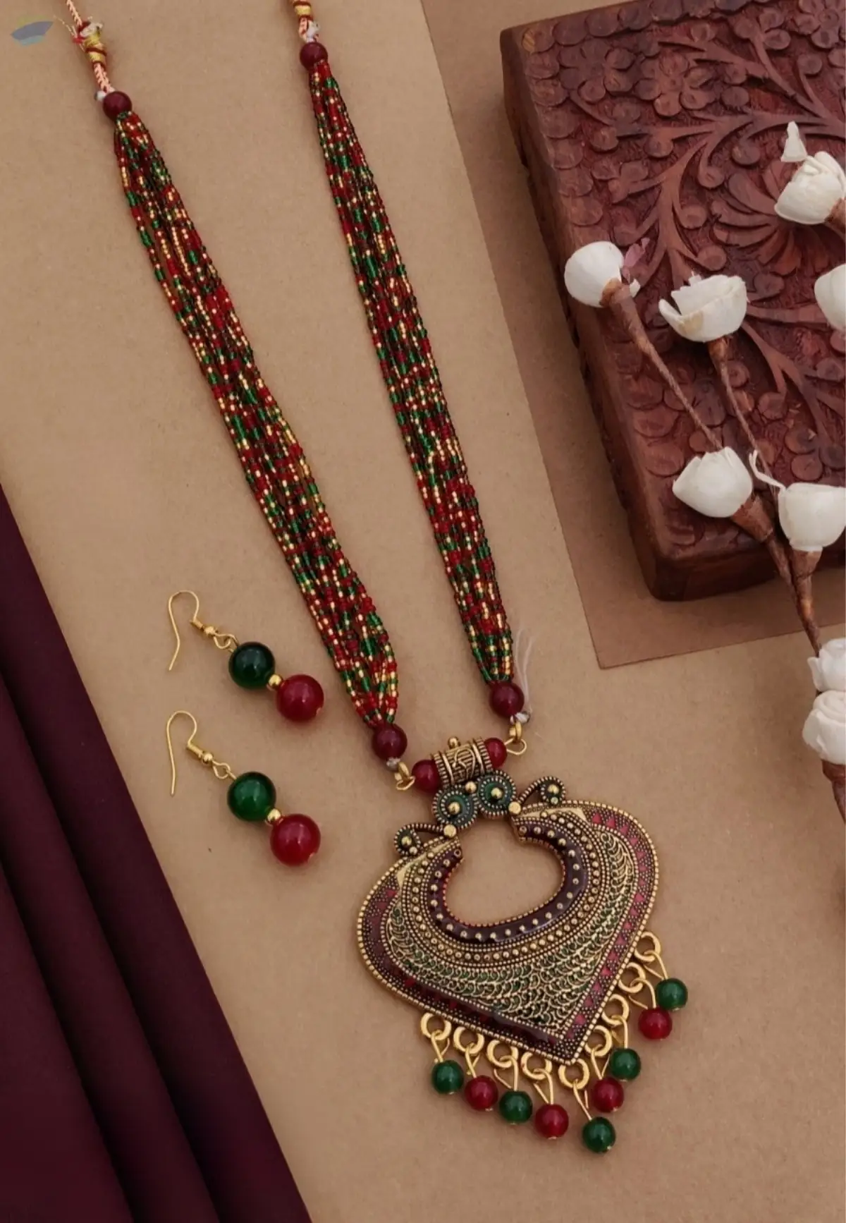 Antique Multicolor Necklace Set