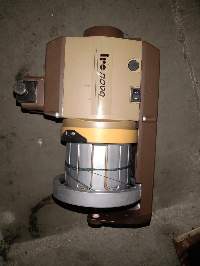 Weft Feeder