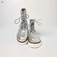 Boots 09