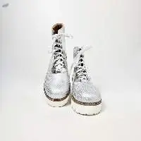 Boots 15