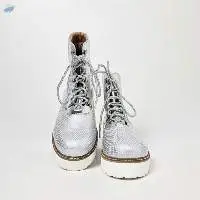 Boots 16