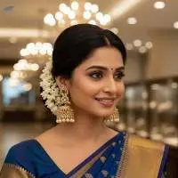 Gold Polish Clustered Pearl Attractive Earring