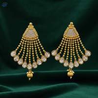 Triangular Polki Earrings Detail