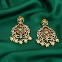Kemp Jewellery Clustered Pearl  Earrings