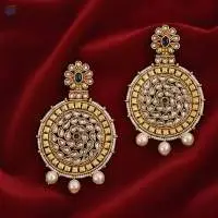 Paan Stone Round Shape Polki Earrings Detail