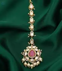Luxury High Gold Kundan Maang Tikka Design
