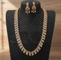 Matte Gold Polish  Long Kemp Necklace Set