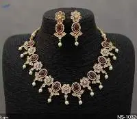 Matte Gold Polish Beautiful Short Necklace
