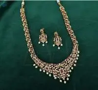Matte Gold Polish Flower Design Necklace Set
