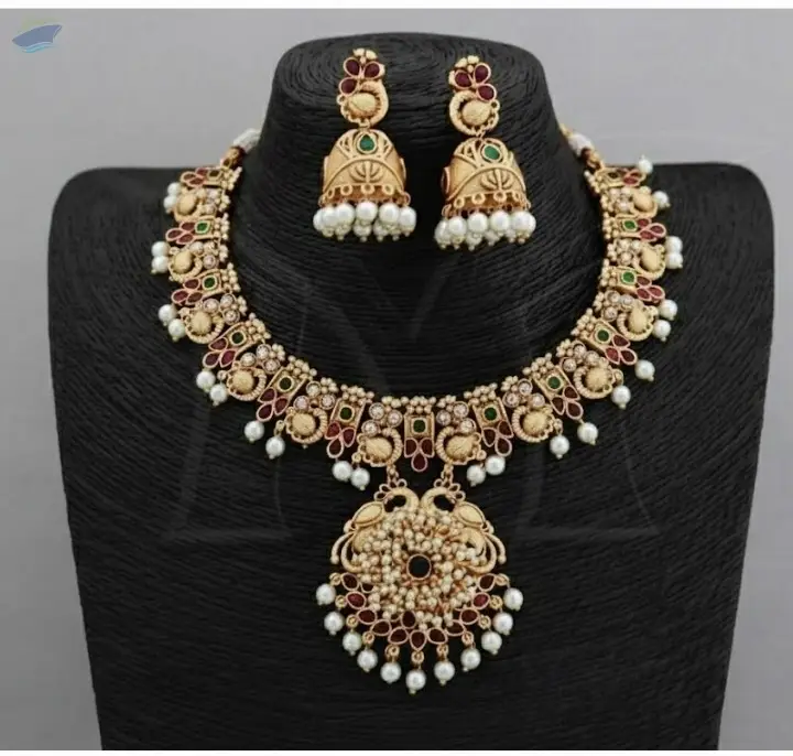 Clustered Pearl Designer Kemp Necklace Set