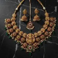 Cluster Pearl Heavy Short Necklace Set