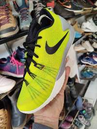 New Ultra-Light Sporty Running Shoes