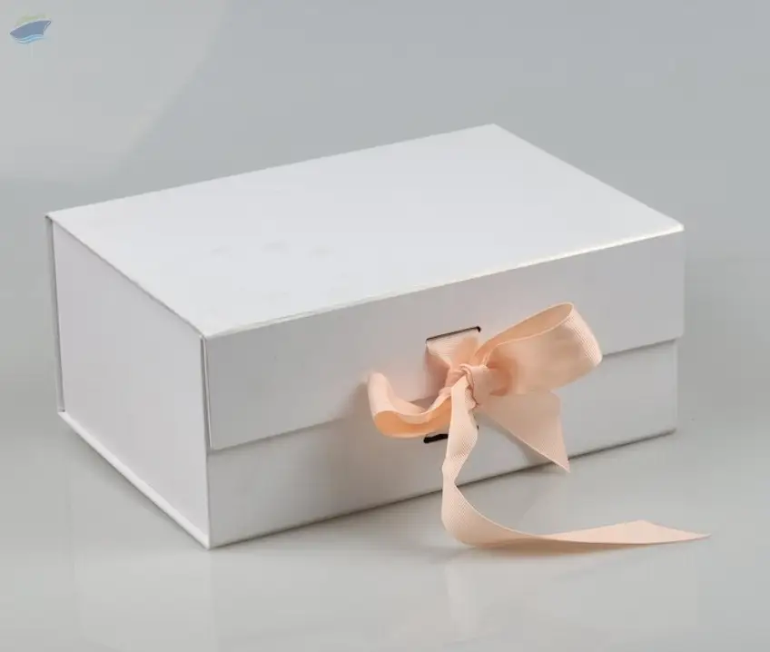 Flip Box With Ribbon