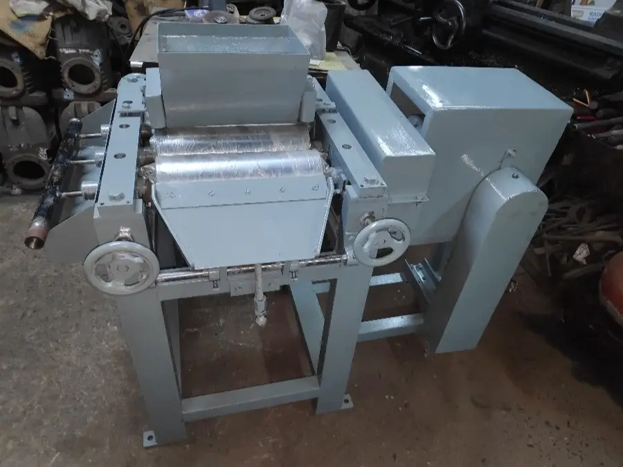 Soap Triple Roll Mill Machine No. L-2