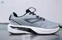 Sports Shoes