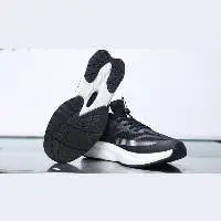 SH-05 Sport Shoes