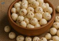 Makhana (Fox Nuts / Euryale Ferox Seeds)
