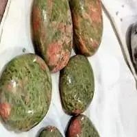TN1357 (Unakite Palms)