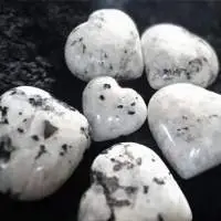 TN1363 (Rainbow Moonstone Puffed Hearts)