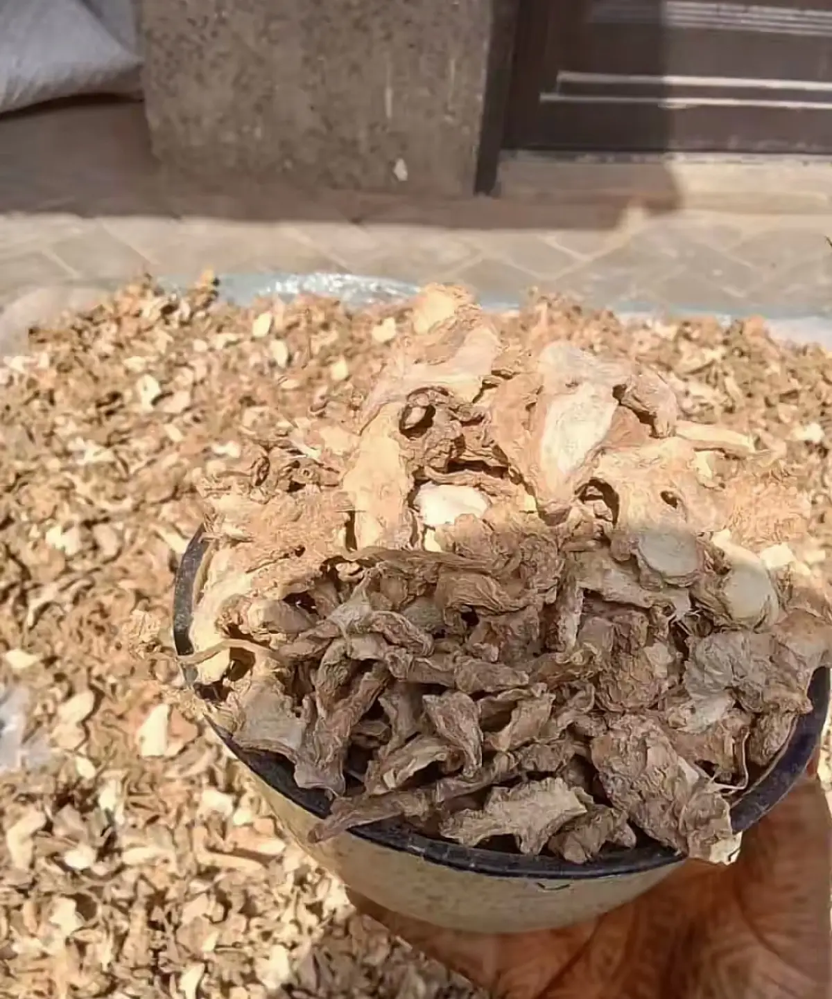 Dried Split Ginger