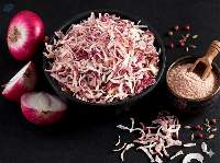 Dehydrated Pink Onion Flakes