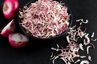 Pink Onion Flakes for Industrial Use
