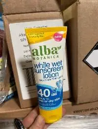 Alba Botanica While Wet Sunscreen Lotion SPF 40