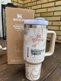 Stanley The FlowState Quencher H2.0 Tumbler