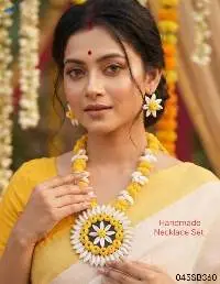 Handmade Yellow And White Floral Necklace Set
