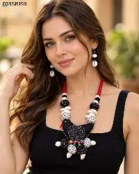 Handmade Black and White Fabric Necklace Set