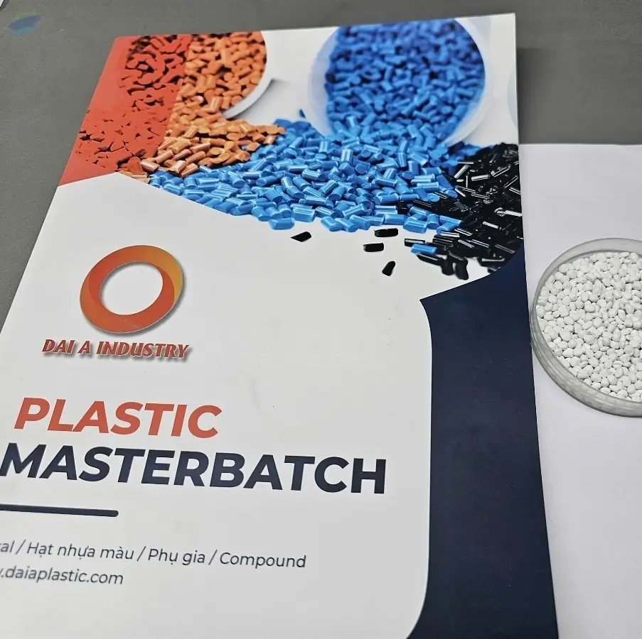 White Masterbatch For Plastic Processing
