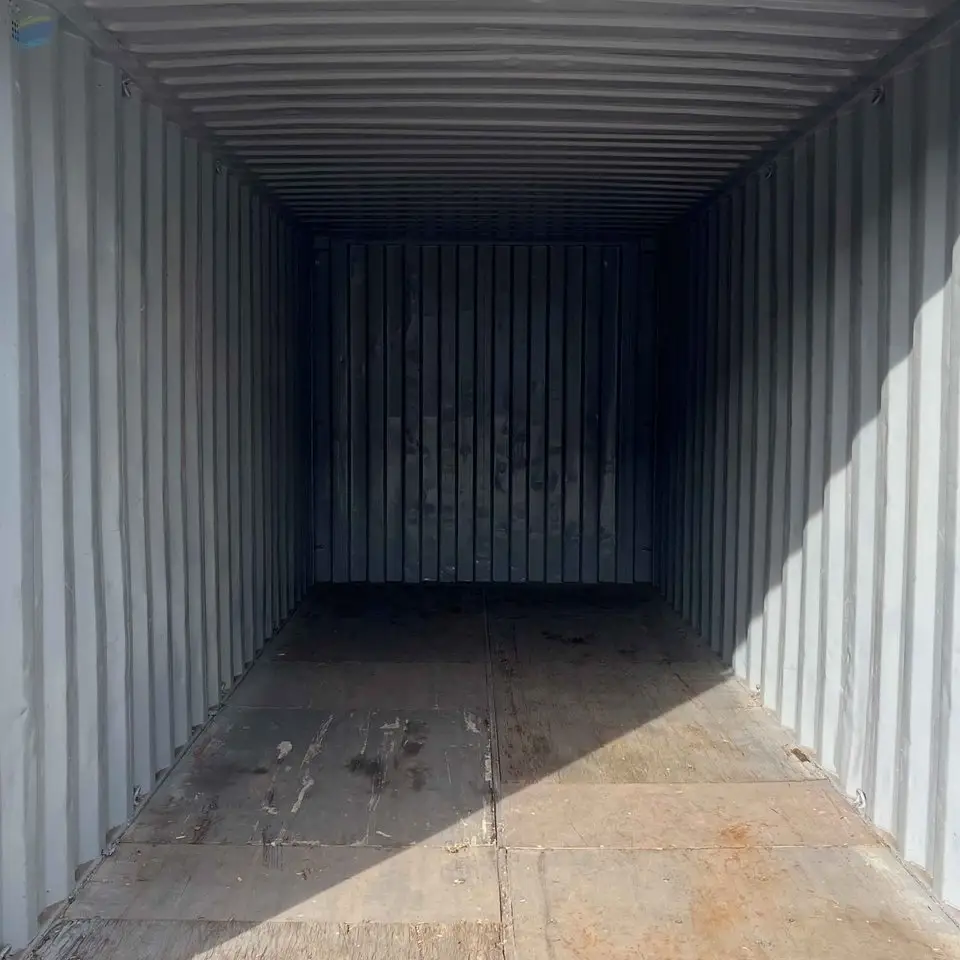Used 20 ft Shipping Container, Wind & Watertight