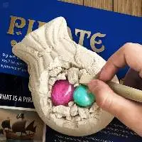 5-in-1 Pirate Treasure Dig Kit