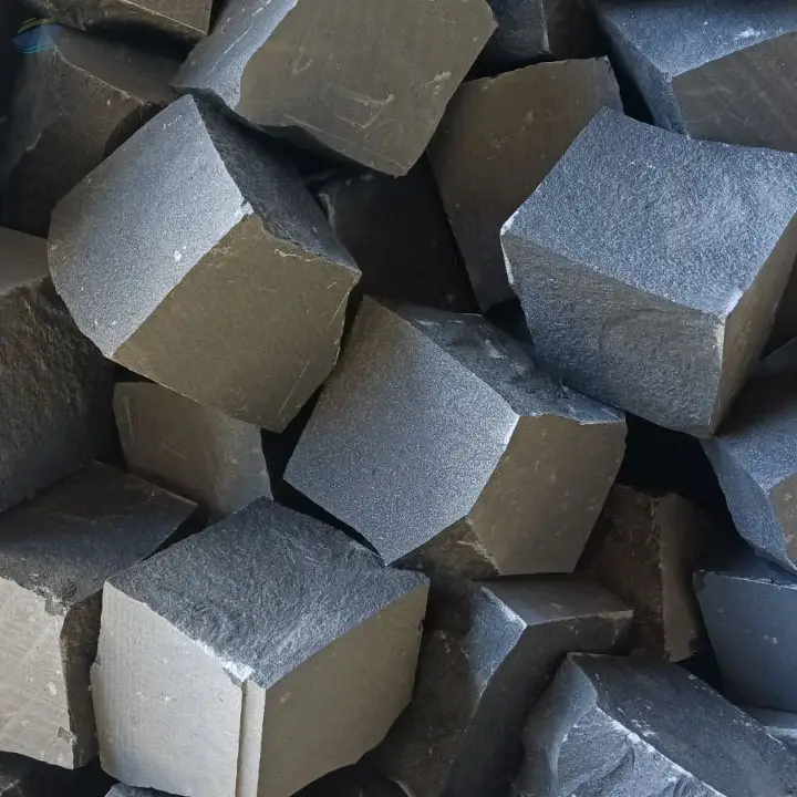 Split Basalt Paving Setts 10x10x10 cm