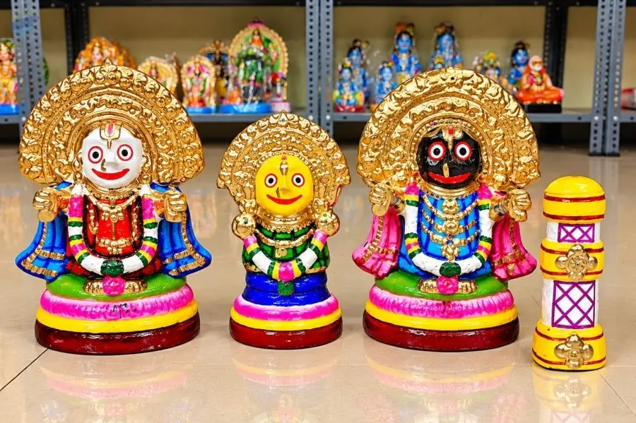 Clay Doll / Golu Doll