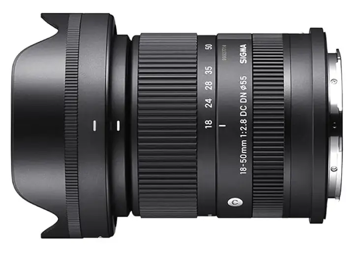 Sigma 18-50mm zoom lens