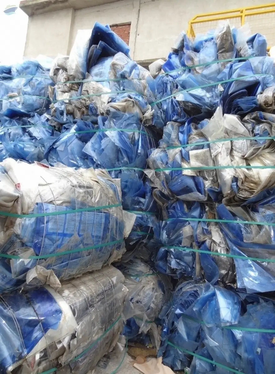 PET FILM clear and light blue BALES SCRAP/WASTE.