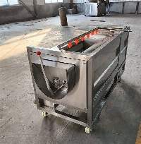 Root Vegetable Cleaning Peeling Machine