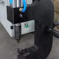 Self-Piercing Riveting Machine SPR Machine
